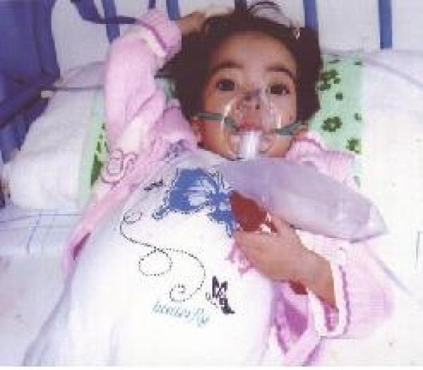 أنقذوا الطفلة خديجة