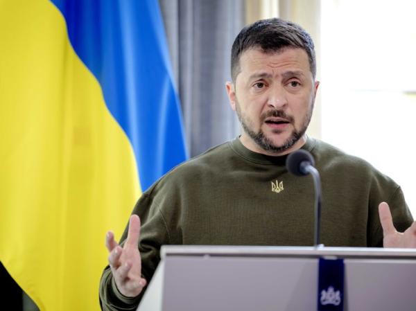 زيلينسكي مستعد للتخلي عن منصبه.. لكن بشرط