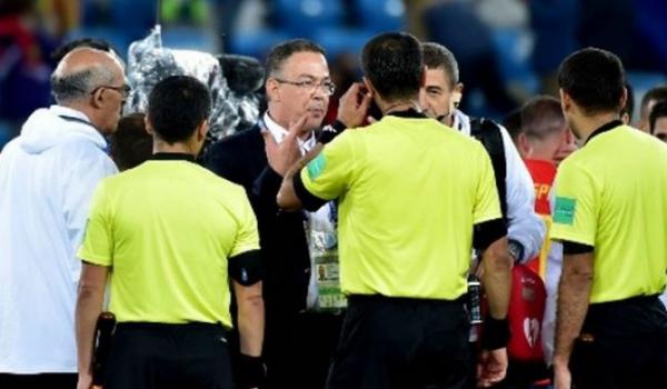 الى جانب الغرامة .. "الفيفا" يحذر أمرابط ولقجع بسبب ما قاموا به في مباراة اسبانيا