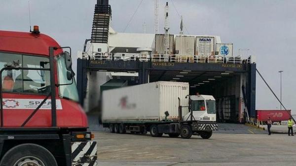 مهاجر سري مغربي ينجو من موت محقق بالناضور ويتسبب في اعتقال مواطن إسباني