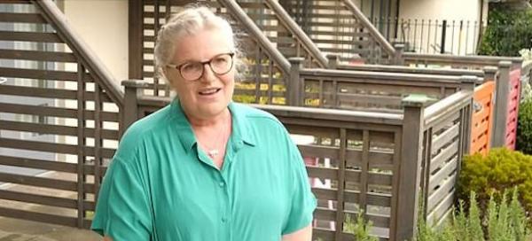 ممرضة تتمكن من إنقاذ أرواح  13 مريضاً بالخرف من كورونا بفضل خبرة سابقة خلال أزمة أنفلونزا الخنازير