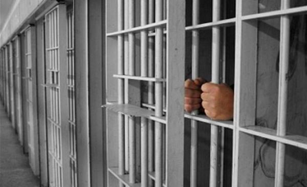 أمريكي يدخل السجن أكثر من 1500 مرة