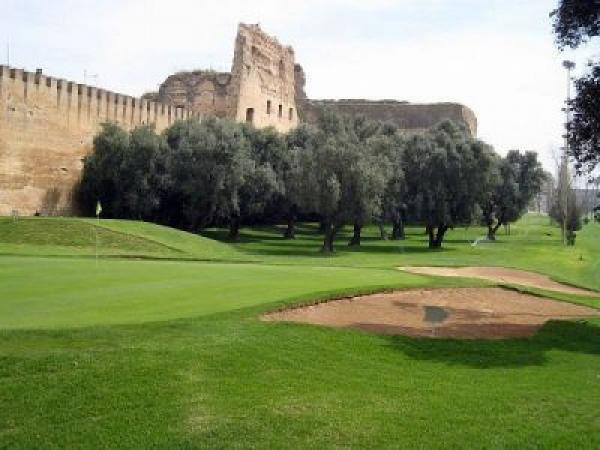 بنكيران يقلص ميزانية الكولف الملكي بنحو 60 في المائة