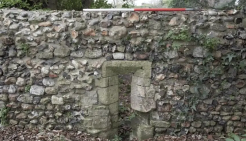 بفضل مرحاض.. اكتشاف منزل ملك مفقود في العصور الوسطى