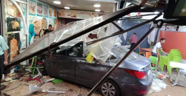 معطيات جديدة عن السيارة التي اقتحمت مطعما بمراكش ودهست 9 أشخاص