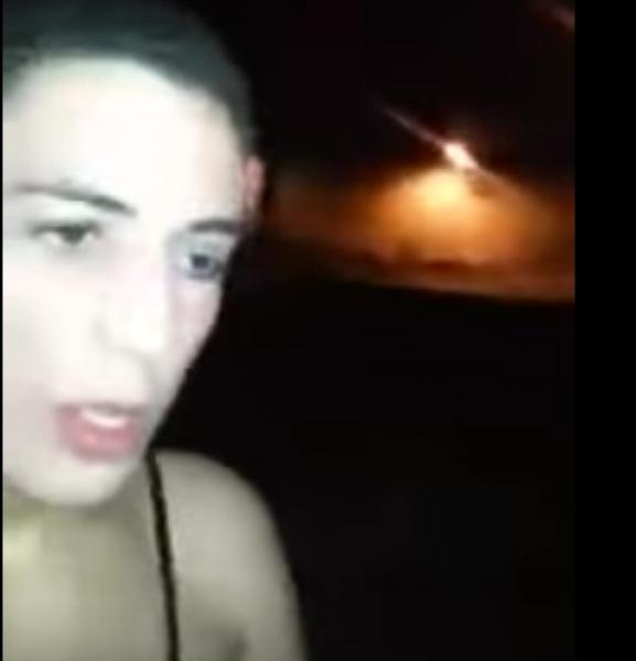 مواطنون يتحدون القانون و يعتدون على مثلي و يجردونه من ملابسه