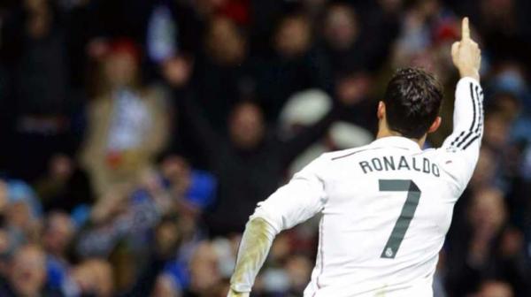 ريال مدريد يستعيد الصدارة بفوز مثير للجدل على فياريال (فيديو)