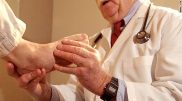 الأحذية المفتوحة لا تناسب مرضى السكري