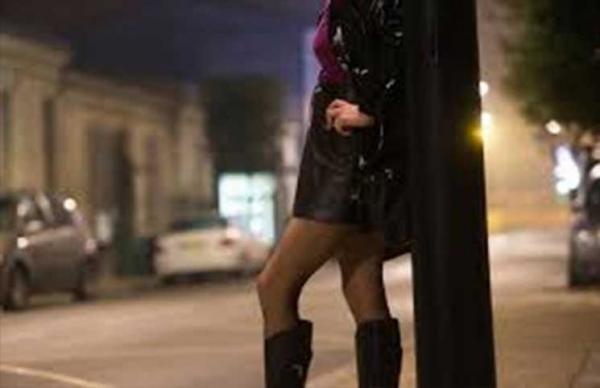 اعتقال رئيس مكتب مكافحة الدعارة في لبنان بتهمة إدارة شبكات دعارة