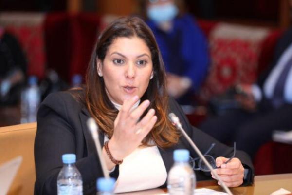 المنصوري تنظم يوما دراسيا حول قطاعي النظافة والإنارة العمومية خاصا بمنتخبي مراكش