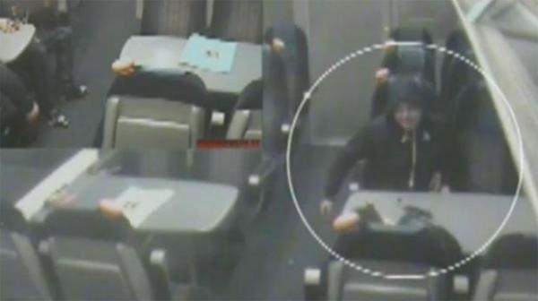 بالفيديو: بريطاني يرشق وجه امرأة بالأسيد فتفقد بصرها