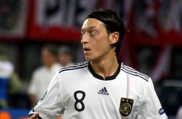 تشكيلة فريق الأحلام في مونديال البرازيل 2014