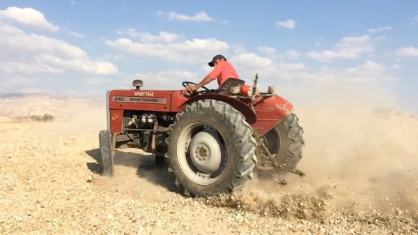 مؤلم.. "تراكتور" ينهي حياة شاب ثلاثيني ضواحي الناظور