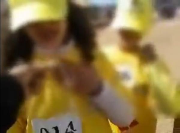 شوهة بالفيديو... طفلات يفضحن اقصاءهن من مسابقة رياضية تنظمها محطة إذاعية ويتحدثن ببكاء هستيري