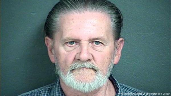 رجل يسرق بنكا ليهرب من زوجته إلى السجن