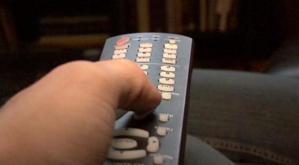 كثرة مشاهدة التلفزيون تضاعف احتمالات الوفاة المبكرة