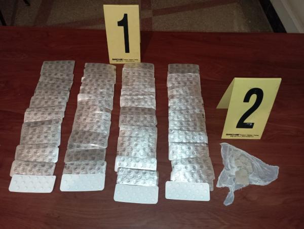 القبض على فتاة قاصر عمرها 17 سنة تتاجر في "الهيروين"