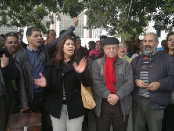 أمين، غامري والإدريسي: الحكومة الحالية تسعي لحل الأزمة الإقتصادية وتحسين أوضاع الباطرونا على حساب الشغيلة