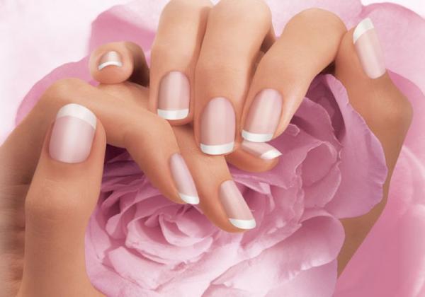 خلطات طبيعية للعناية بالأظافر