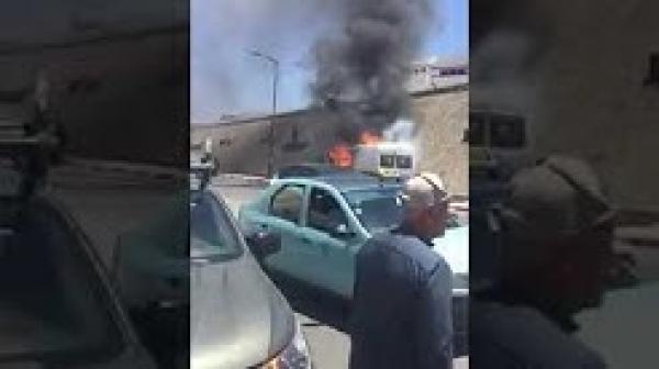 حريق مهول يلتهم سيارة للنقل المزدوج بتازة