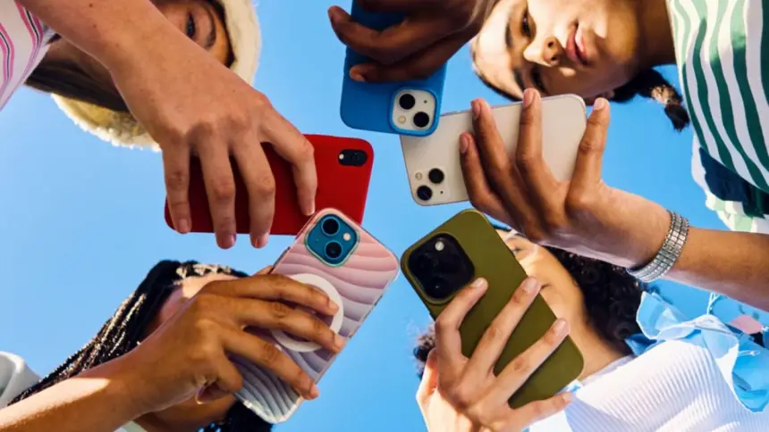 بعد فرنسا.. إسبانيا تعتزم حظر استخدام وسائل التواصل الاجتماعي لمن هم دون سن 16 عاما