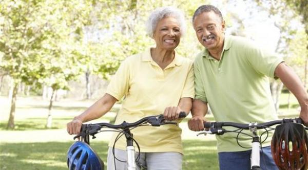 الإنسان يشعر بالرضا عن مظهره بعد الـ 65!