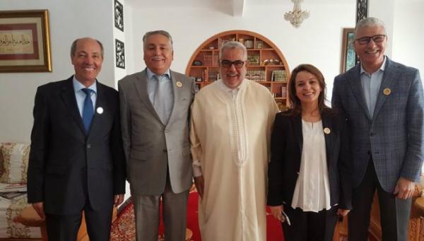 تزامنا مع المشاورات الحكومية .. بنكيران يستقبل بمنزله وزراء حزب التقدم والاشتراكية (صور)