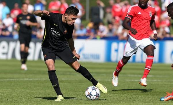 بالفيديو : المغربي الحدادي يتوج أسبوعه الجيد بهدف رائع رفقة برشلونة ب