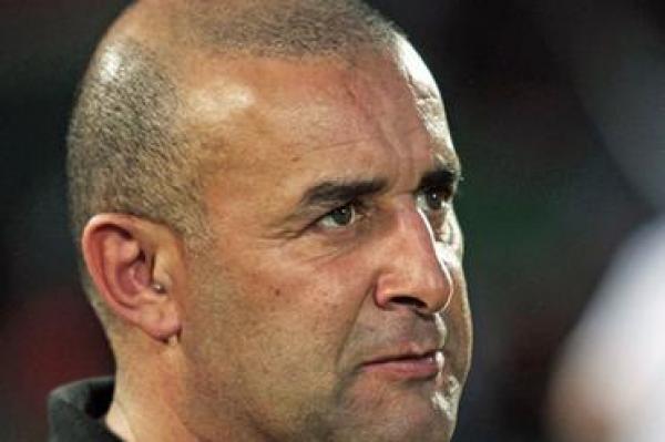 عبد الحق بنشيخة يلمح إلى الرحيل عن الجديدة