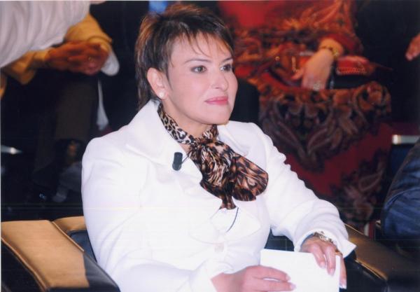 وزيرة من حكومة بنكيران الجديدة تعترف بزيارتها لإسرائيل