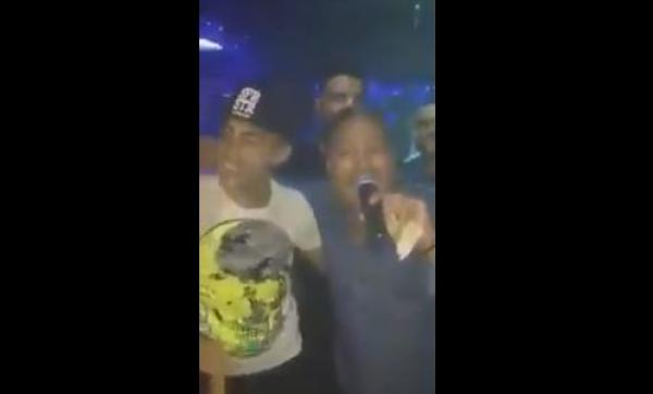 منير الحدادي "ناشط" في إحدى الملاهي الليلية بالسعيدية