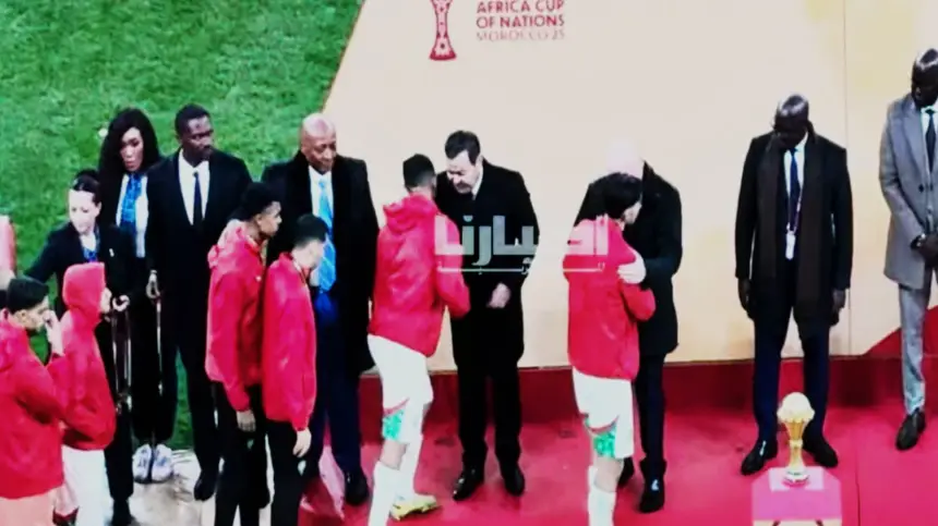الأمير مولاي رشيد يترأس مراسيم تسليم كأس إفريقيا للمنتخب السنغالي