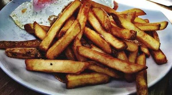  5 أطعمة ومشروبات تؤذي الحيوانات المنوية