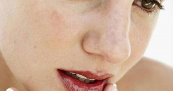 الشمس والأتربة والدخان العوامل الأكثر إيذاء لبشرة الإنسان