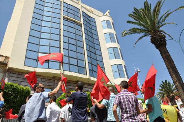 مواطنون يشتكون عبثية القنصلية الإسبانية بالناظور 