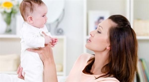 تحذير بخصوص هز الطفل الرضيع بغرض تهدئته وإيقاف صراخه