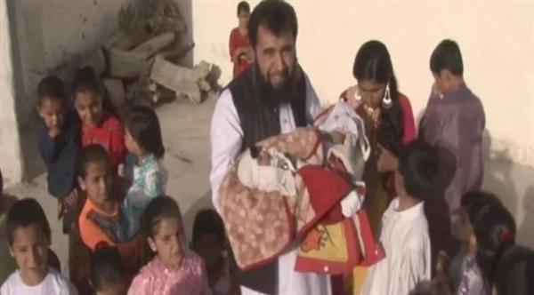 خمسيني باكستاني ينجب طفله رقم ستين من زوجته الثالثة