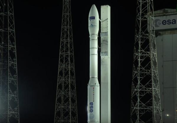 بالفيديو و الصور : القمر الإصطناعي " محمد السادس " يحلق في الفضاء بنجاح تام