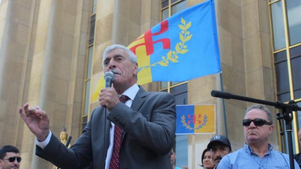 هجوم جزائري على رئيس جمهورية القبائل ووصفه بالارهابي بسبب دعوته لاستقلال القبائل