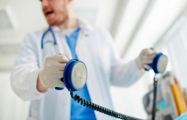 يعود إلى الحياة بعد سكتة قلبية أثناء نومه