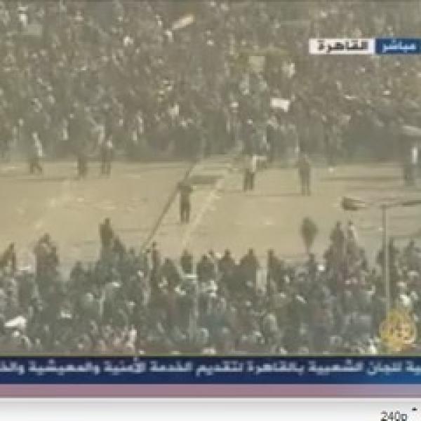 اشتباكات بين المعارضين وبلطجية مبارك 