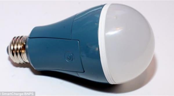 لمبة ذكية تضيء بنفسها أثناء انقطاع الكهرباء