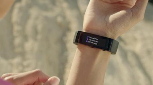 مايكروسوفت تبدأ بيع ساعتها الذكية رسمياً اليوم