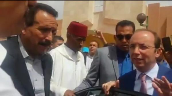 مستشار جماعي بقلعة مكونة لوزير الصحة "هادشي لي شفتي فمستشفى القرب مفبرك"