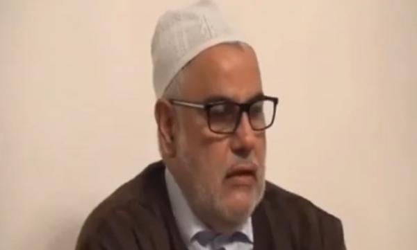 بنكيران:  الخدمة موجودة في المغرب و لكن مَاكايْنش لِي يَخدم