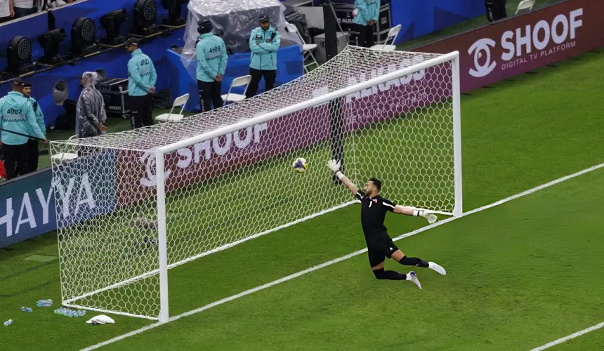 حارس منتخب الأردن يعلق على هدف طنان العالمي في نهائي كأس العرب