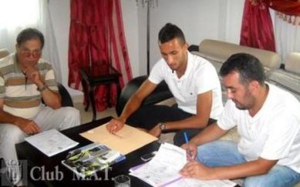 المغرب التطواني يتعاقد مع 12 لاعبا دفعة واحدة