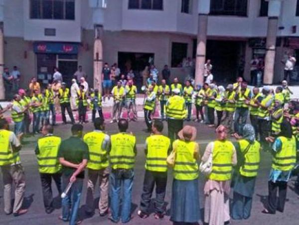 السياسيون يعدون الناخبين بخفض الضرائب وآلاف الوظائف لكسب أصواتهم