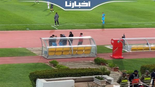 توقف مباراة الوداد والماص بسبب الحكم رضوان جيد