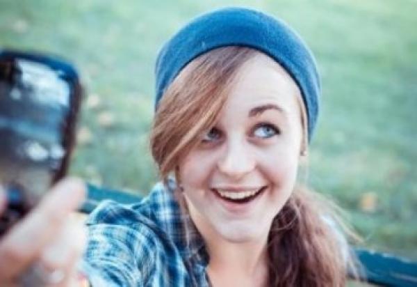 صور سيلفي تزيد الإقبال على جراحات التجميل بأمريكا